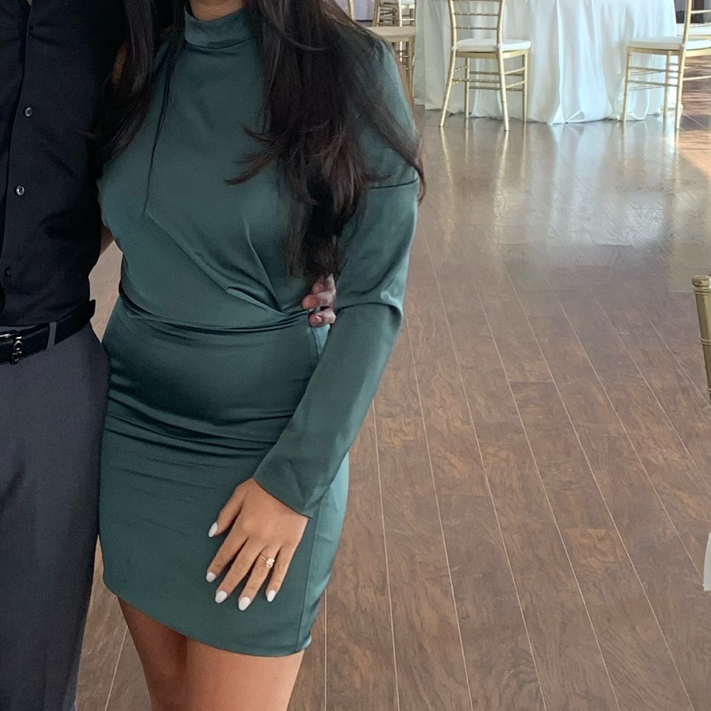 LAVISH ALICE MINI ONE SHOULDER EMERALD DRESS